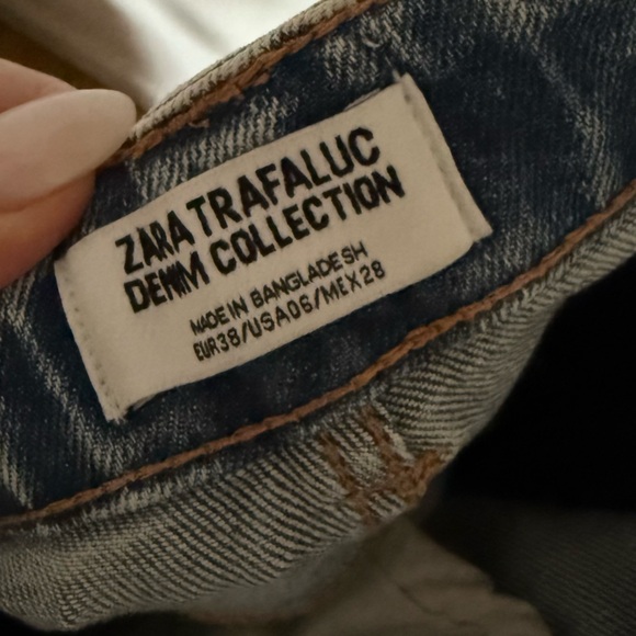 ZARA High-Rise Skinny Jeans Light Wash Distressed Knee Size 6 EU 38 - Picture 5 of 12